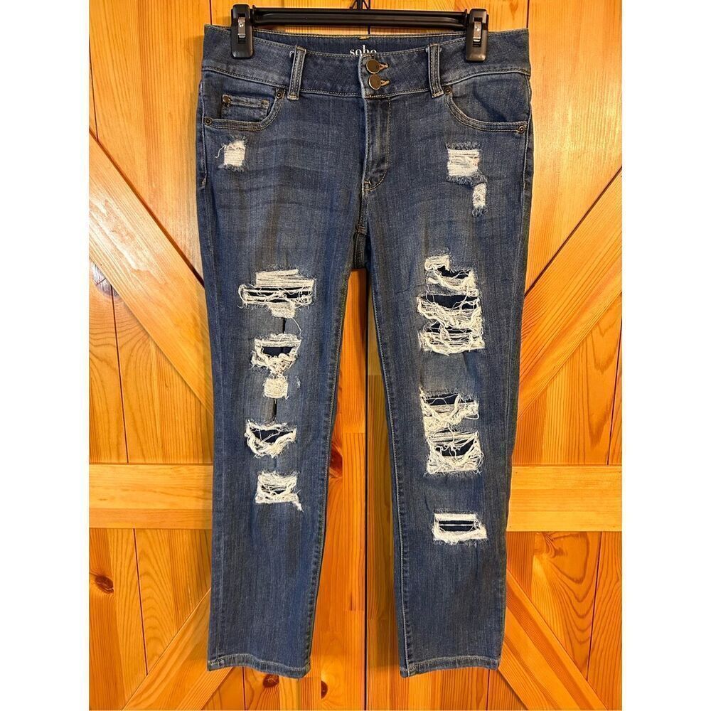 Soho New York & Company Women's Size 4 Curvy Boyfriend Jeans Distressed (4741)